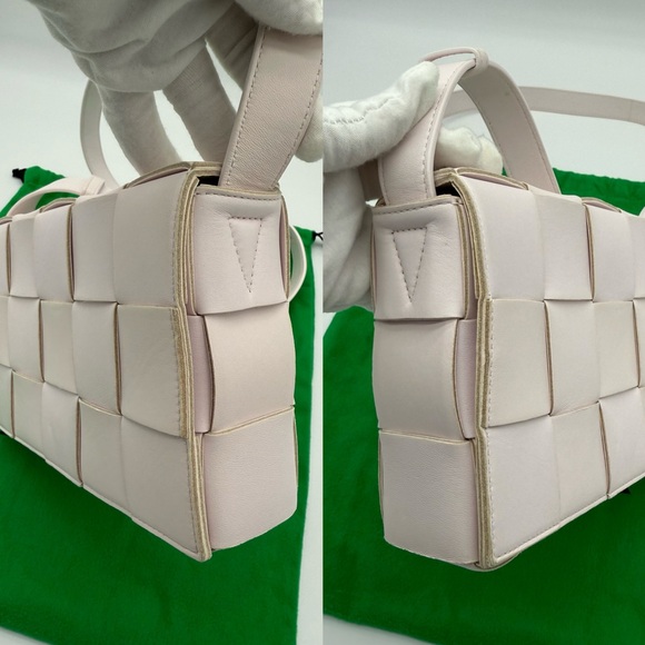 Authentic Bottega Veneer light pink small cassette bag - Picture 10 of 17